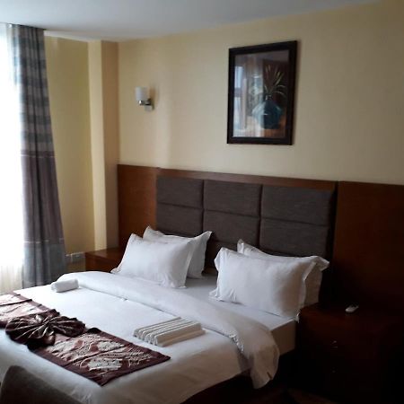 Imperial Hotel & Apartments Νταρ ες Σαλάμ Εξωτερικό φωτογραφία