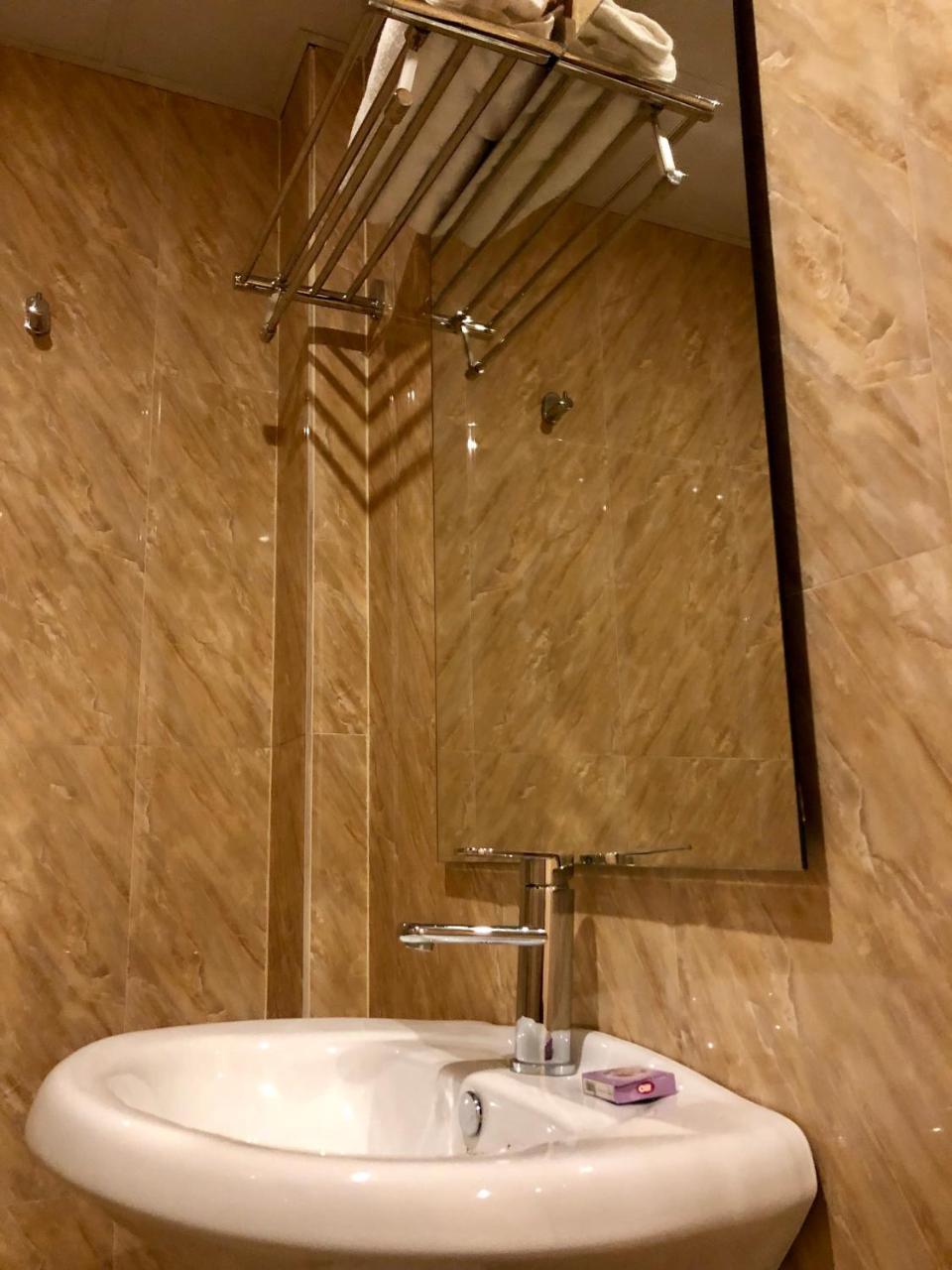 Imperial Hotel & Apartments Νταρ ες Σαλάμ Εξωτερικό φωτογραφία